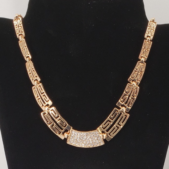 4 Piece Necklace Set